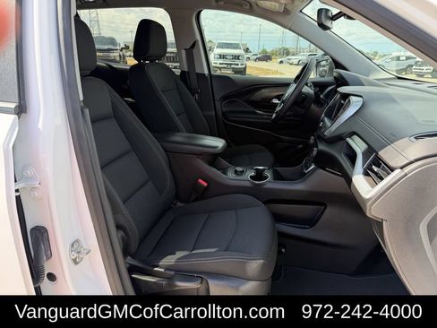 Used 2024 GMC Terrain SLE AWD/4WD image 30