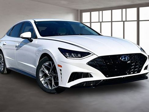 Used 2023 Hyundai Sonata SEL image 3