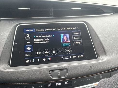 Used 2021 Cadillac XT4 Sport image 28