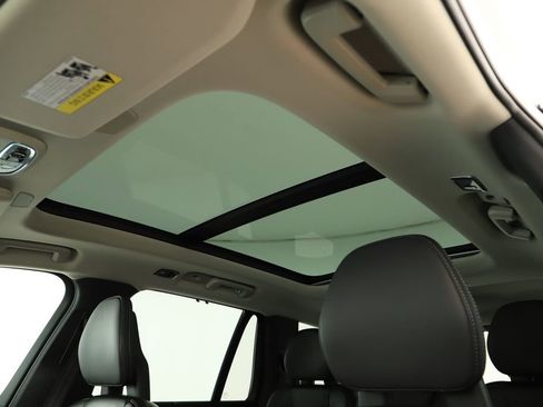 Used 2022 Volvo XC90 T6 Inscription w/ Advanced Package image 27