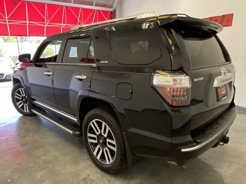Certified 2022 Toyota 4Runner Limited AWD/4WD image 5