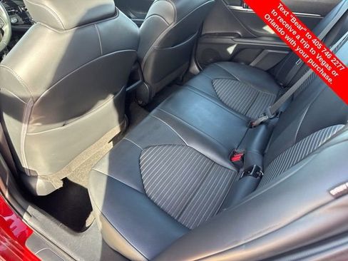 Used 2023 Toyota Camry SE image 11