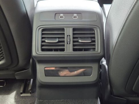 Certified 2025 Audi Q5 Premium Plus w/ Premium Plus image 38