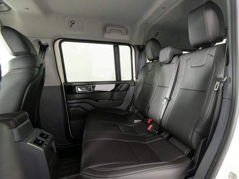 Used 2025 INEOS Grenadier Fieldmaster Edition AWD/4WD image 41