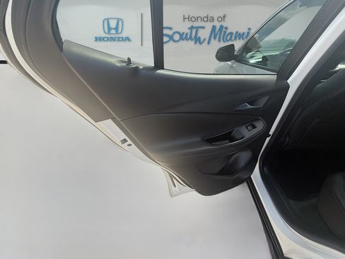 Used 2024 Buick Encore GX Preferred FWD image 25