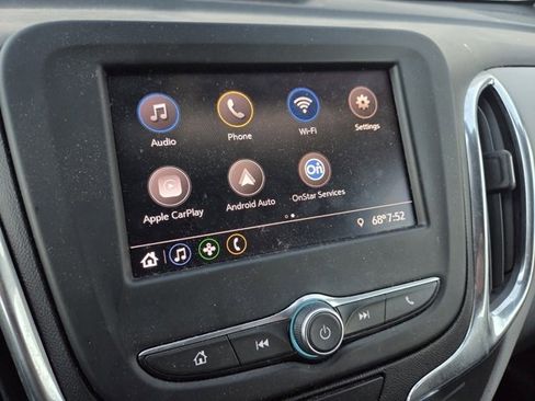 Used 2021 Chevrolet Equinox LS image 10