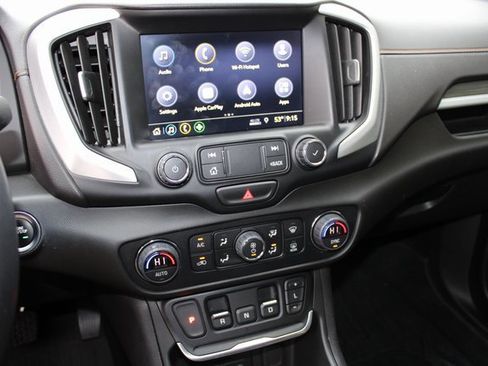 Used 2021 GMC Terrain SLT w/ Elevation Edition image 6