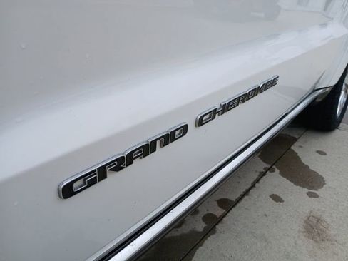 Used 2019 Jeep Grand Cherokee Summit AWD/4WD image 10