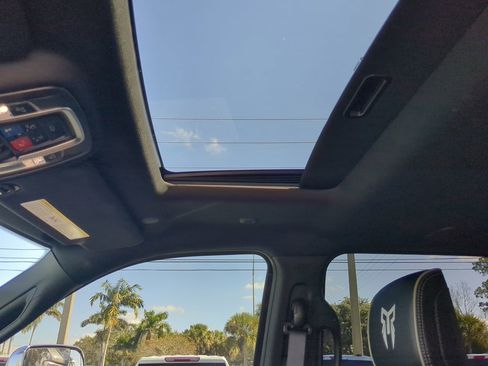 Used 2022 RAM 3500 Laramie image 21