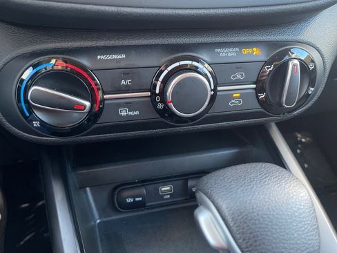 Used 2024 Kia Soul LX w/ Option Group 015 image 12