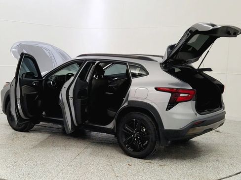 Used 2025 Chevrolet Trax ACTIV w/ Driver Confidence Package image 11