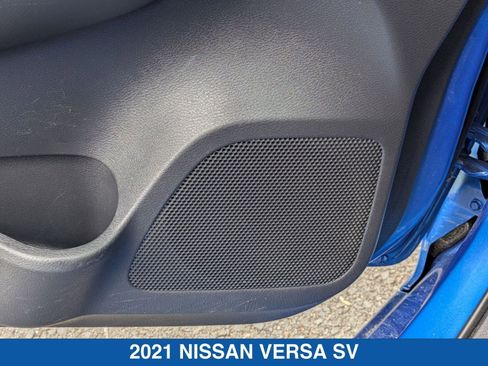 Used 2021 Nissan Versa SV FWD image 14