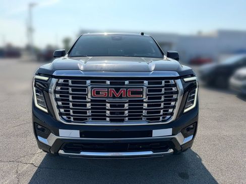 New 2026 GMC Yukon Denali w/ Denali Reserve Package AWD/4WD image 14