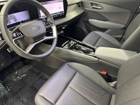 New 2026 Audi Q3 quattro 2.0T AWD/4WD image 9