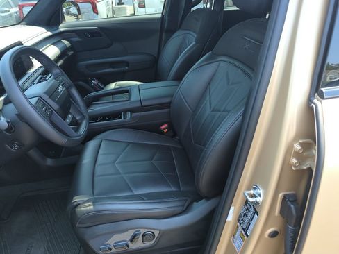 Used 2027 Kia Telluride SX Prestige X-Line w/ Towing Package AWD/4WD image 12