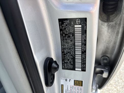 Used 2015 Toyota Prius Three FWD image 22