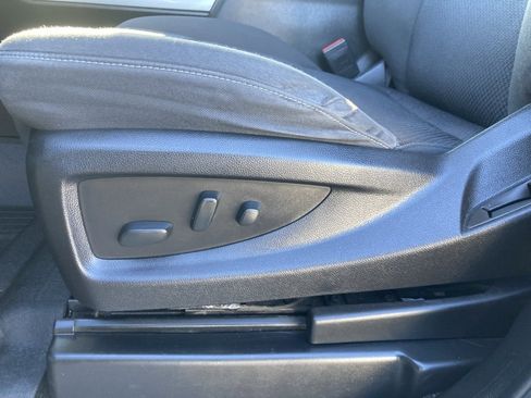 Used 2018 Chevrolet Silverado 1500 LT w/ All Star Edition image 10