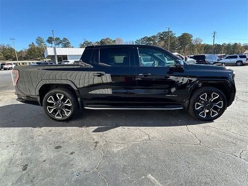 New 2025 GMC Sierra EV Denali image 5