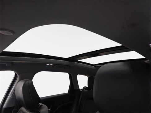 Used 2020 Lincoln Corsair Reserve w/ Equipment Group 201A image 30