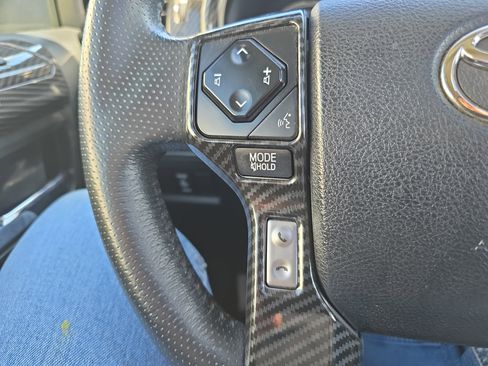 Used 2021 Toyota 4Runner Limited image 22