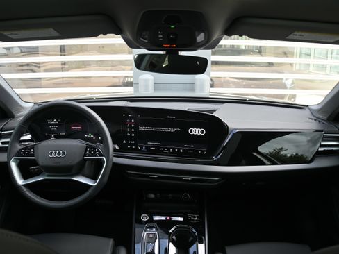 Used 2025 Audi A5 2.0T Premium Plus image 17