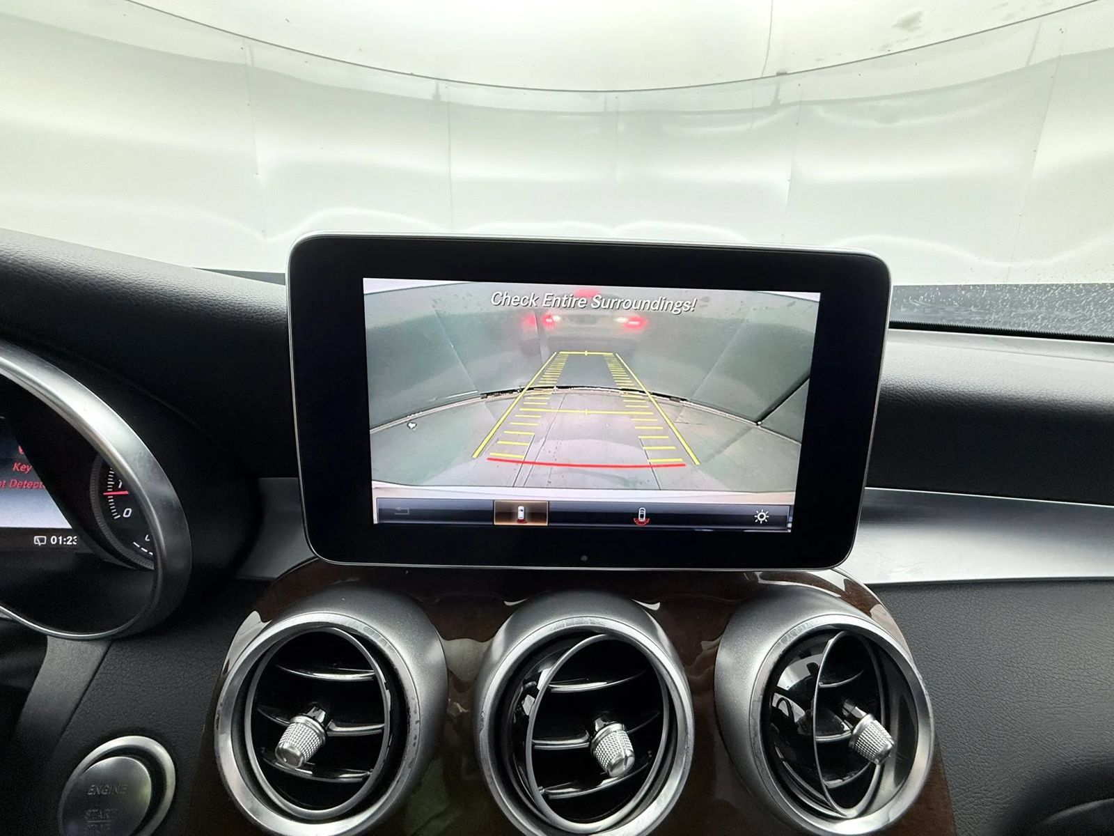 Used 2018 Mercedes-Benz GLC 300 4MATIC image 37