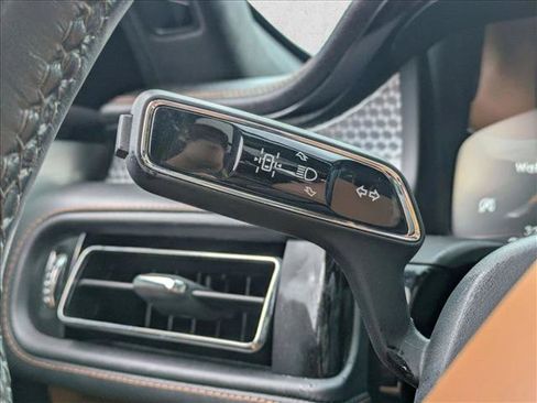 Used 2022 Lincoln Aviator Black Label w/ Dynamic Handling Package AWD/4WD image 12