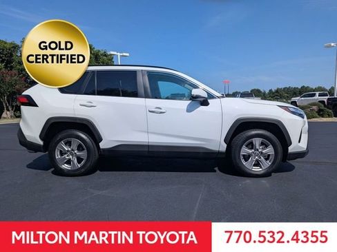 Certified 2025 Toyota RAV4 XLE FWD image 9