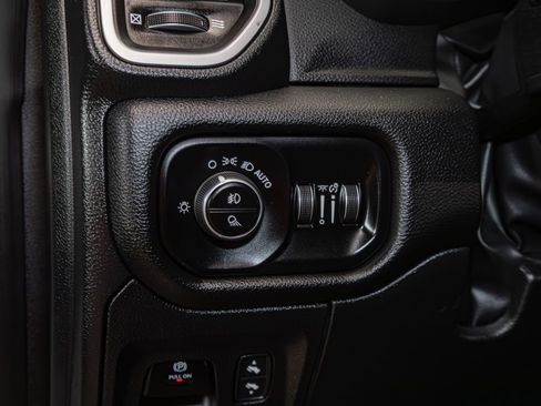 Used 2025 RAM 1500 Big Horn AWD/4WD image 21