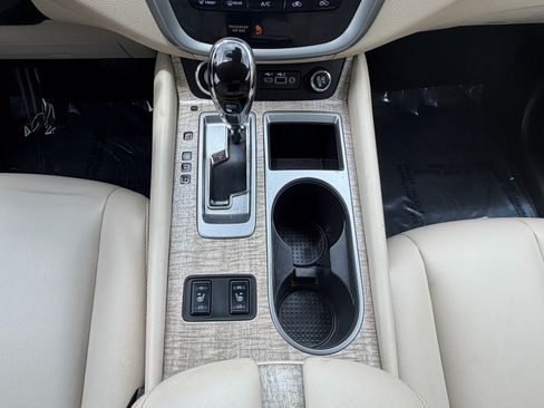 Certified 2024 Nissan Murano SV FWD image 18