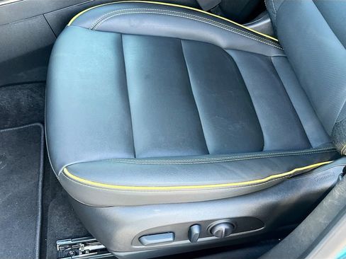 Used 2025 Chevrolet TrailBlazer ACTIV w/ Convenience Package FWD image 18