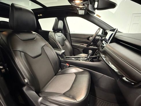 Used 2022 Jeep Compass Altitude w/ Sun and Sound Group image 21