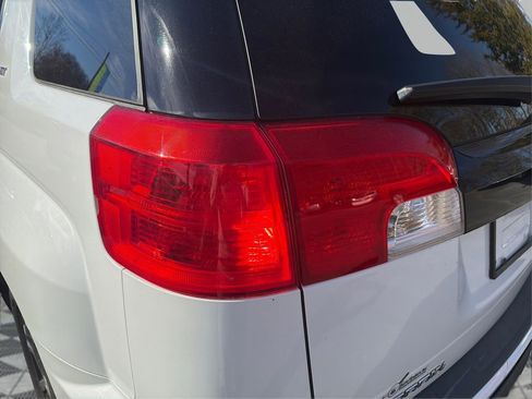 Used 2017 GMC Terrain SLT w/ Open Road Package image 38