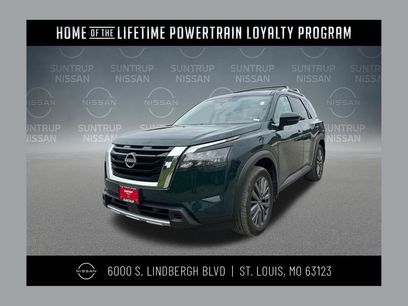 Used 2025 Nissan Pathfinder SL w/ SL Premium Package