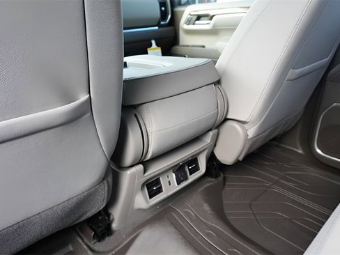 New 2026 Chevrolet Silverado 1500 LT w/ Safety Package image 32