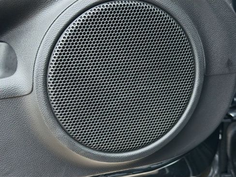 Used 2015 Chevrolet Camaro Z/28 image 22