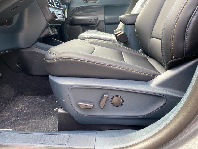 New 2026 Ford Maverick Lobo AWD/4WD image 8
