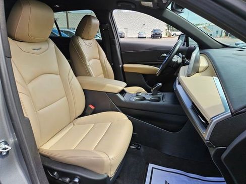 Certified 2025 Cadillac XT4 Premium Luxury image 21