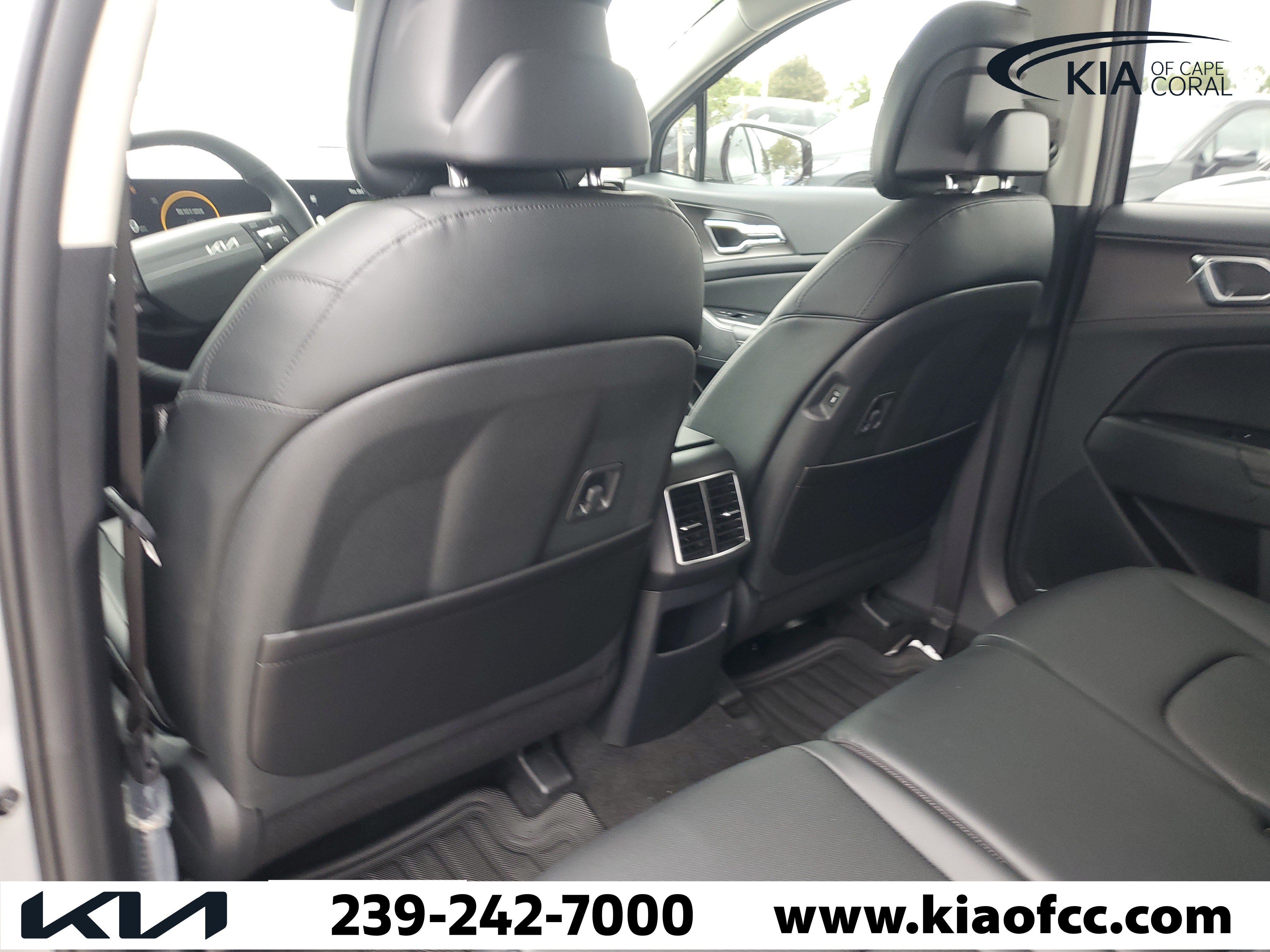 New 2026 Kia Sportage SX FWD image 10