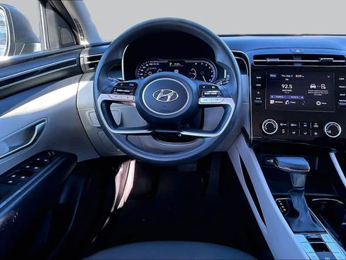 Used 2022 Hyundai Tucson SEL FWD image 4