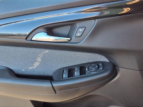 Used 2025 Chevrolet TrailBlazer LT w/ Driver Confidence Package image 16