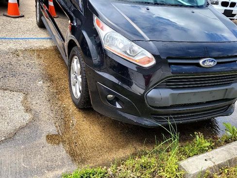 Used 2016 Ford Transit Connect XLT image 3