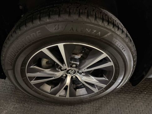 Used 2018 Toyota Highlander LE image 8