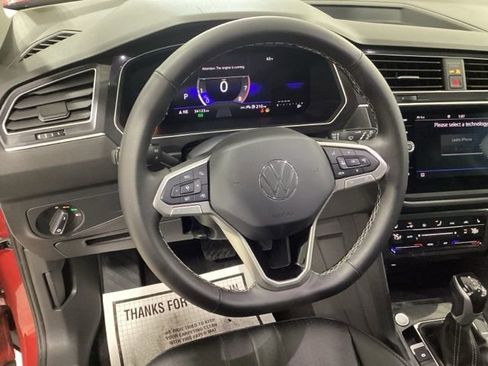 Certified 2024 Volkswagen Tiguan SE image 7
