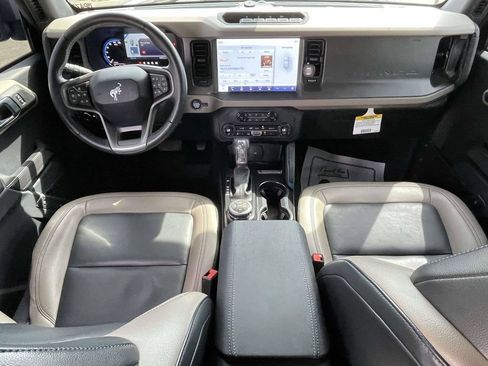 Used 2024 Ford Bronco Wildtrak AWD/4WD image 11