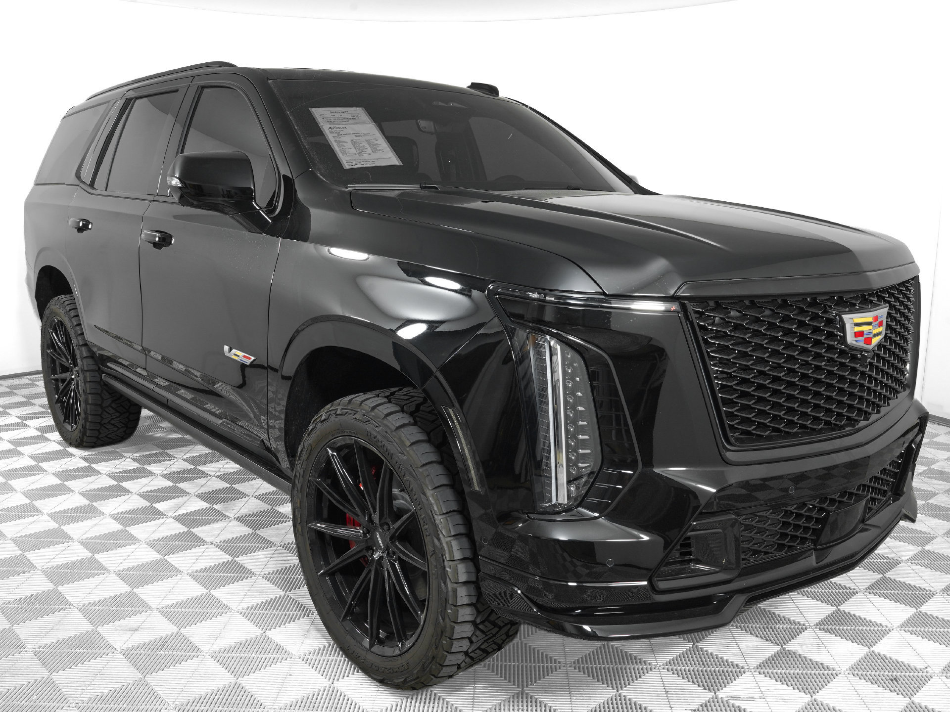 Used 2026 Cadillac Escalade V AWD/4WD image 3