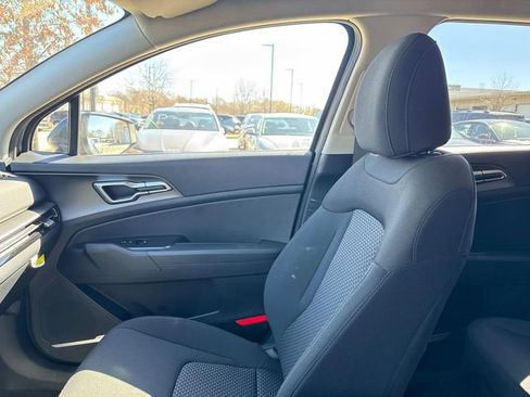 New 2026 Kia Sportage LX image 18