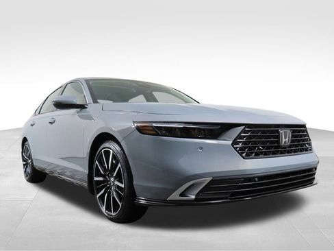 New 2026 Honda Accord Touring image 7