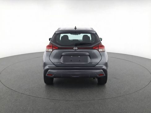 Used 2024 Nissan Kicks SV image 7