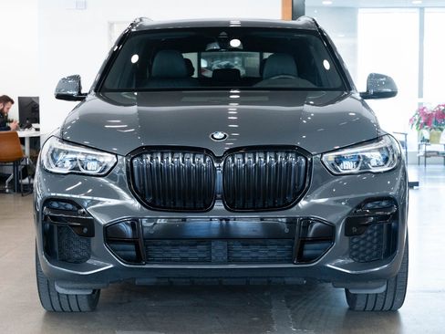 Used 2023 BMW X5 M50i w/ Executive Package image 2